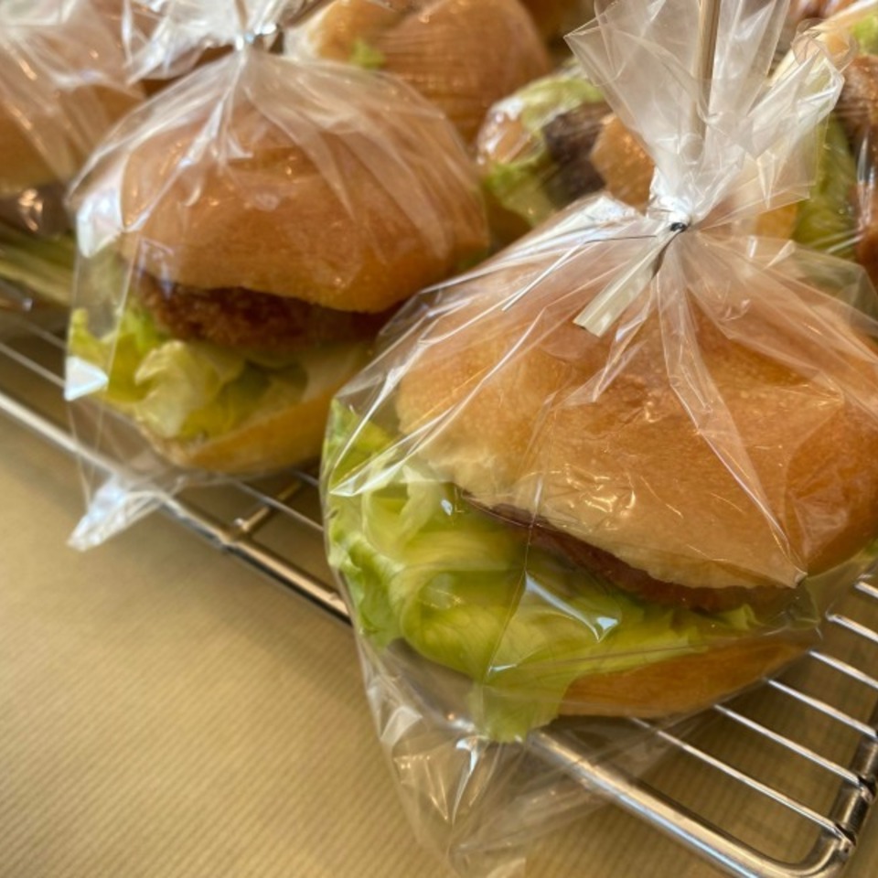 厚切りハムカツバーガーの画像